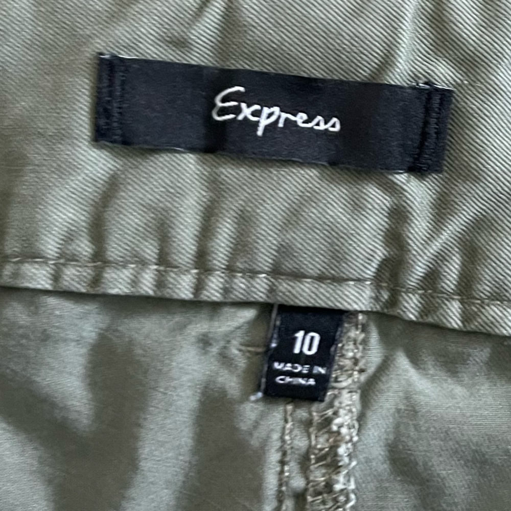 EXPRESS Green Skirt - Picture 4 of 4